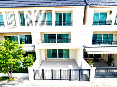 เช่าทาวน์โฮม กรุงเทพมหานคร : แยกพาราไดซ์พาร์ค400ม. ศรีนครินทร์ อุดมสุข ทาวน์โฮม 3 ชั้น 3-4นอน 3 น้ำ  170 ตร.ม.ใกล้เสรีมาร์เก็ต พาราไดซ์ พาร์ค 500 ม.