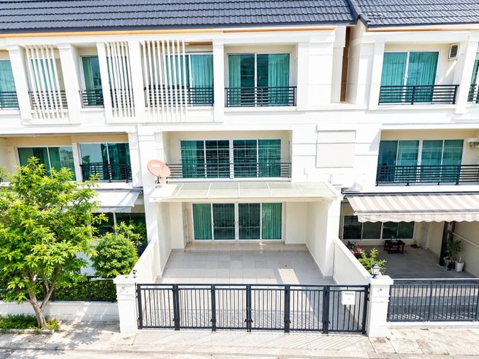 ให้เช่าทาวน์โฮม 3 ห้องนอน 170 ตร.ม. 22 ตร.ว. เขตประเวศ