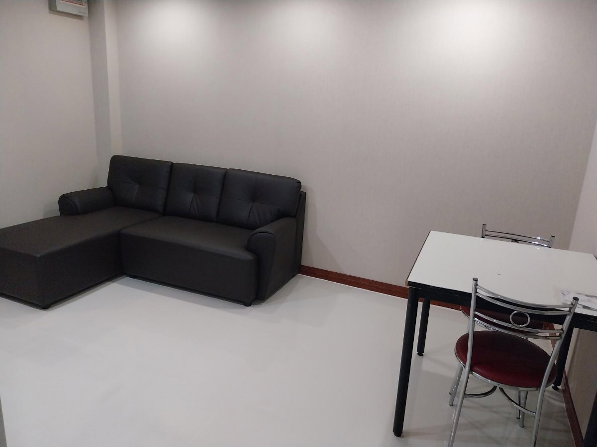 คอนโดให้เช่า Zenith Place @ Sukhumvit 71/1 1 ห้องนอน 32 ตร.ม. ชั้น 5 ใกล้ BTS พระโขนง เฟอร์ครบ พร้อมอยู่ ฿10,000/เดือน