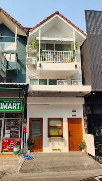 โรงแรม Airbnb 3 ห้องนอน  สันติธรรม