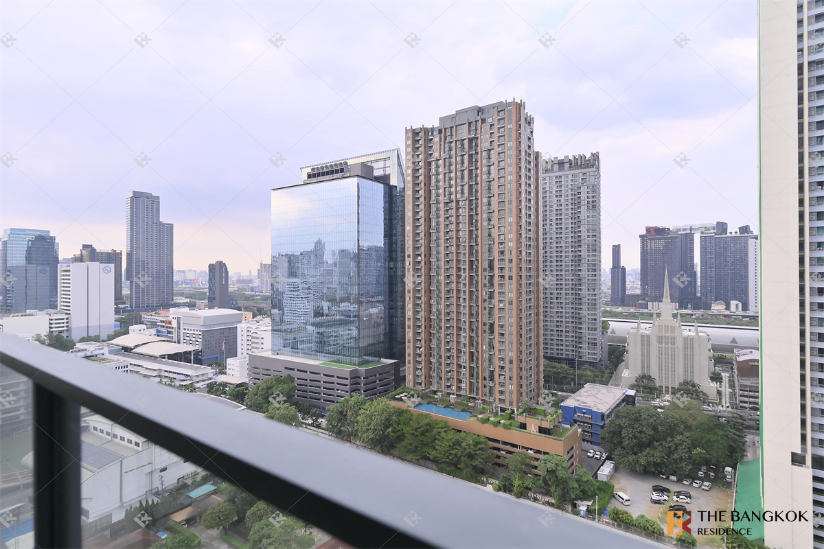 รูป คอนโดใจกลางเมือง ในราคาที่จับต้องได้ เดอะ ลอฟท์ อโศก ใกล้ MRT สถานีเพชรบุรี - รูปที่ 1/10