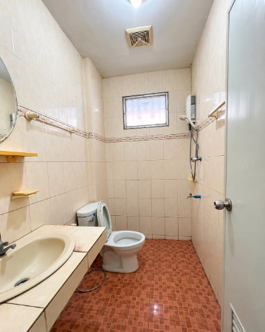 รูป 🏡 ขายด่วน!  บ้านราชวรินทร์ สันผักหวาน 3 ห้องนอน 2 ห้องน้ำ 📞 063-6649056 - รูปที่ 9/9