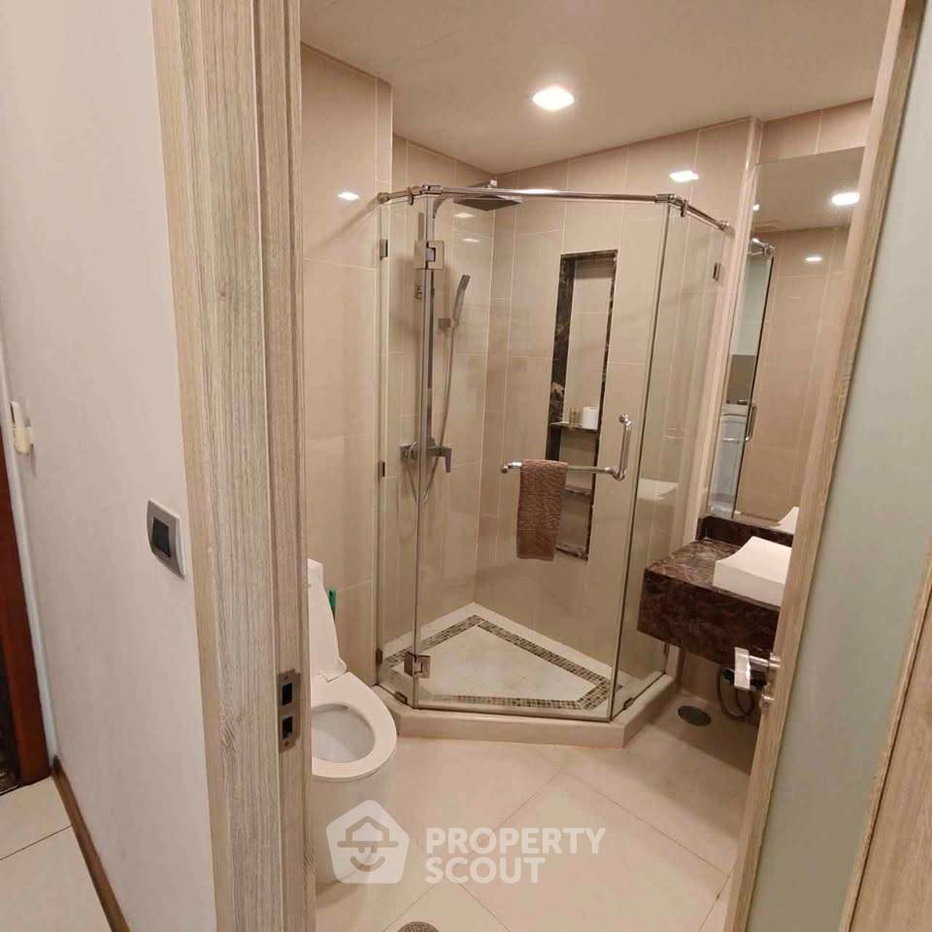 รูป คอนโด 1 ห้องนอน ชั้น 19 ที่ The Peak Towers ย่านพระตำหนัก (ID 3354526) - รูปที่ 4/18