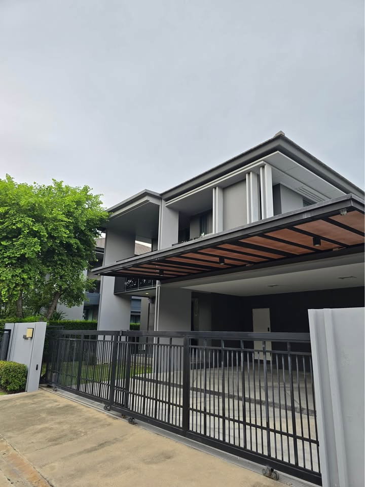 Houses for rent : House for rent Setthasiri Krungthep Kreetha 2