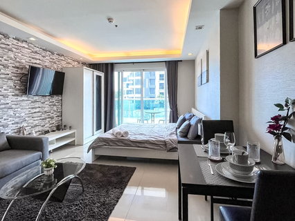 Studio Condo for Sale Cosy Beach View Pratumnak