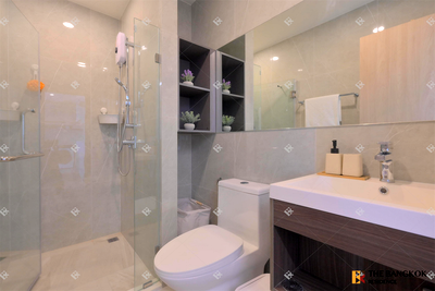 Condos for rent : Condo in Great Location, Ready-to-move-in Nue District R9 near MRT Rama 9 Station