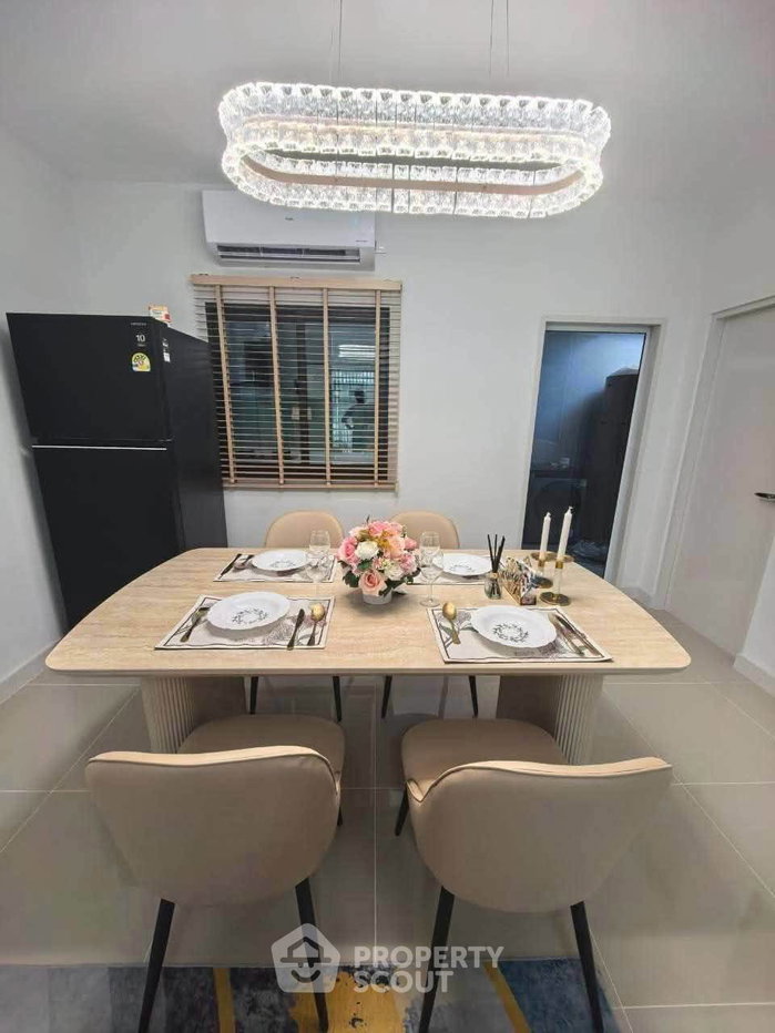 รูป บ้าน 3 ห้องนอน 200 ตร.ม. ที่ Bangkok Boulevard Bangna - Srinakarin (ID 3355723) - รูปที่ 9/10