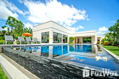 เช่าบ้านเดี่ยว ชลบุรี : วิลล่าให้เช่า 4 ห้องนอน ในโครงการ เดอะ วินยาร์ด เฟส 3 12771