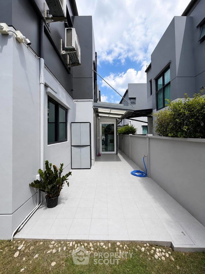 picture 3-BR House At Centro Bangna, 170 Sqm (ID 3355867) - 18/18