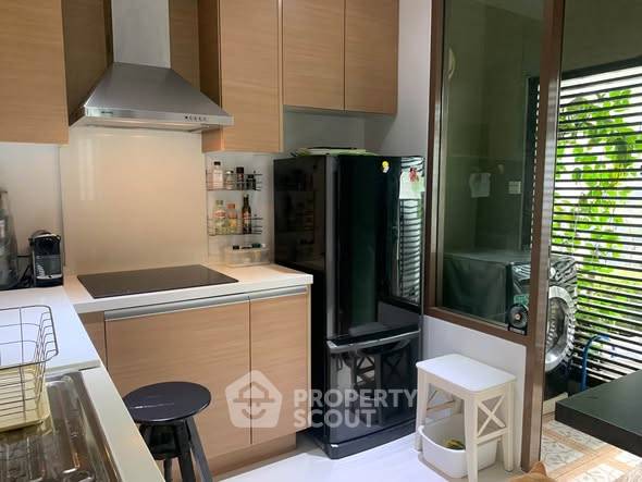 รูป คอนโด 3-ห้องนอน ที่ ดิ เอ็มโพริโอ เพลส ใกล้ BTS พร้อมพงษ์ (ID 3354124) - รูปที่ 2/16
