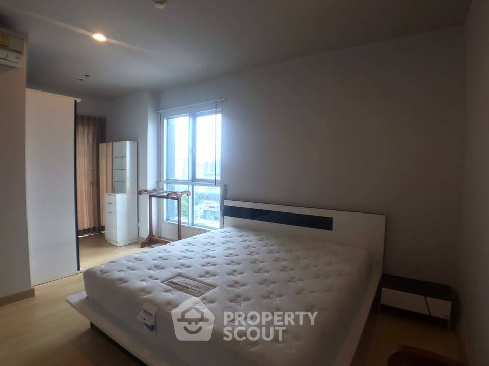 picture 90m To BTS Krung Thon Buri | 2-BR Hive Sathorn, 16th Floor (ID 3354801) - 12/16