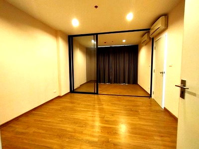 ขายคอนโด : 💥รหัส TTTP041721S💥 📢📢For Sale The Tree Interchange (1 Bed 35.98 ตร.ม/3.00 ล้าน) ชั้น 21 ติดเกตเวย์/ใกล้ MRT สนใจ Line ID: @atfirm