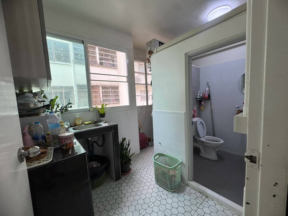 รูป ขายด่วนห้องชุด บ้านเอื้ออาทรบางนา 6 ชั้น 3 ใกล้ม.หัวเฉียว ราคาดี เหมาะสำหรับนักศึกษา - รูปที่ 9/16