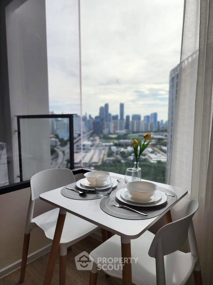 picture 15th-Floor 1-BR Condo At Landmark @MRTA Station (ID 3149115) - 3/16