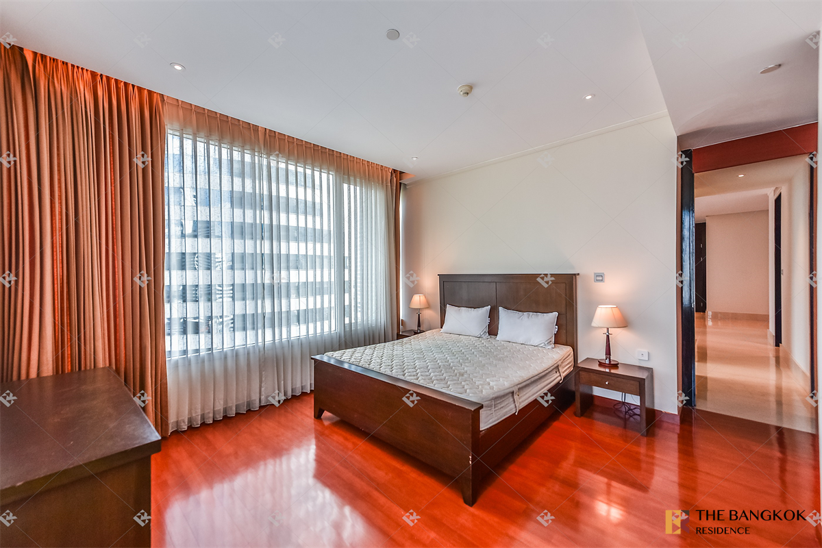 picture The Infinity near BTS Saint Louis Special deal, best price ever - 6/10