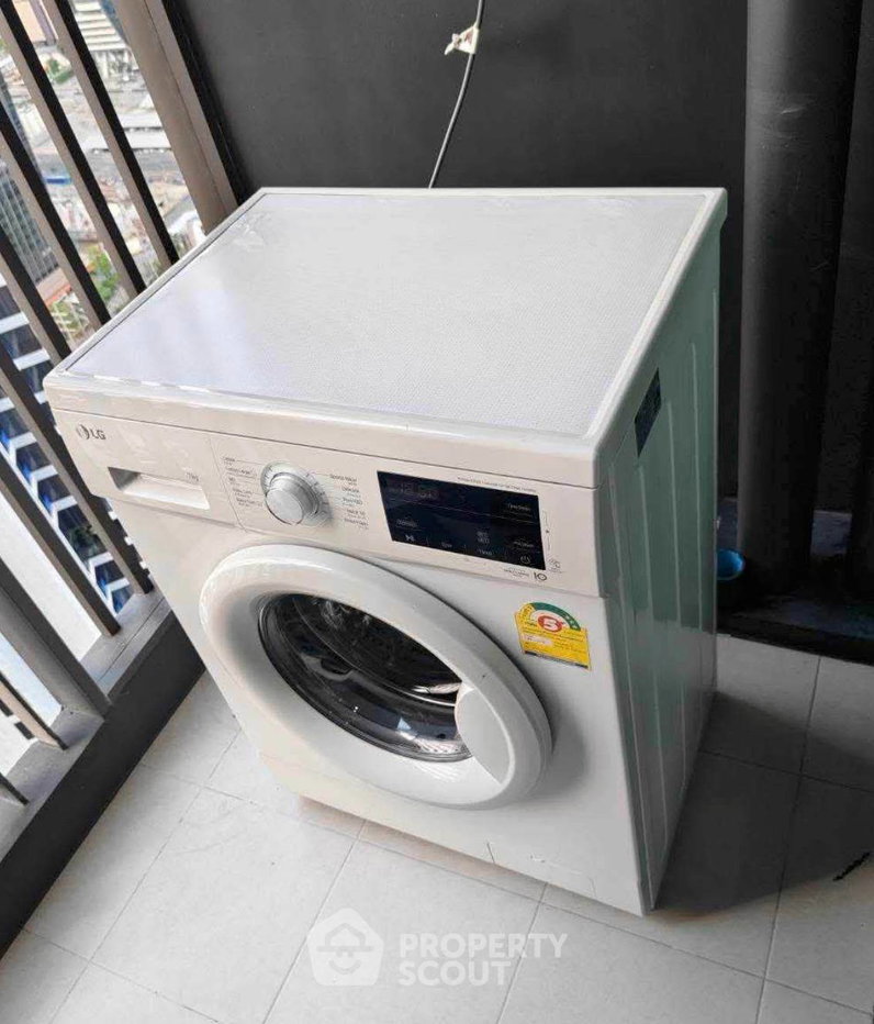 รูป คอนโด 1-ห้องนอน ที่ ไลฟ์ อโศก - พระราม 9 ใกล้ MRT พระราม 9 (ID 3354330) - รูปที่ 3/4
