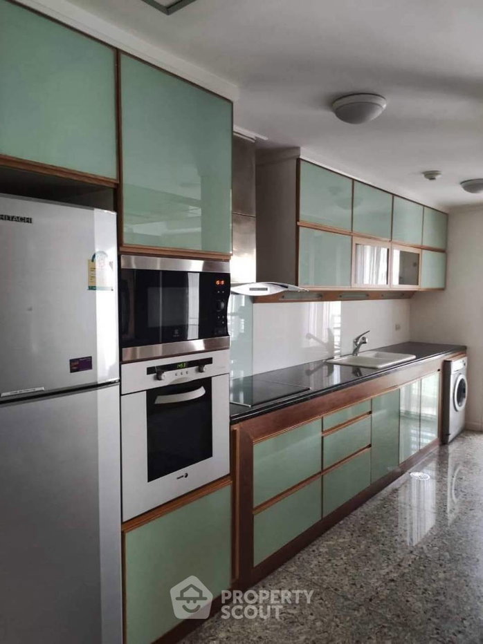 รูป 102 ตร.ม. 2 ห้องนอน Avenue 61 Condominium ใกล้ BTS ทองหล่อ (ID 3354403) - รูปที่ 9/15