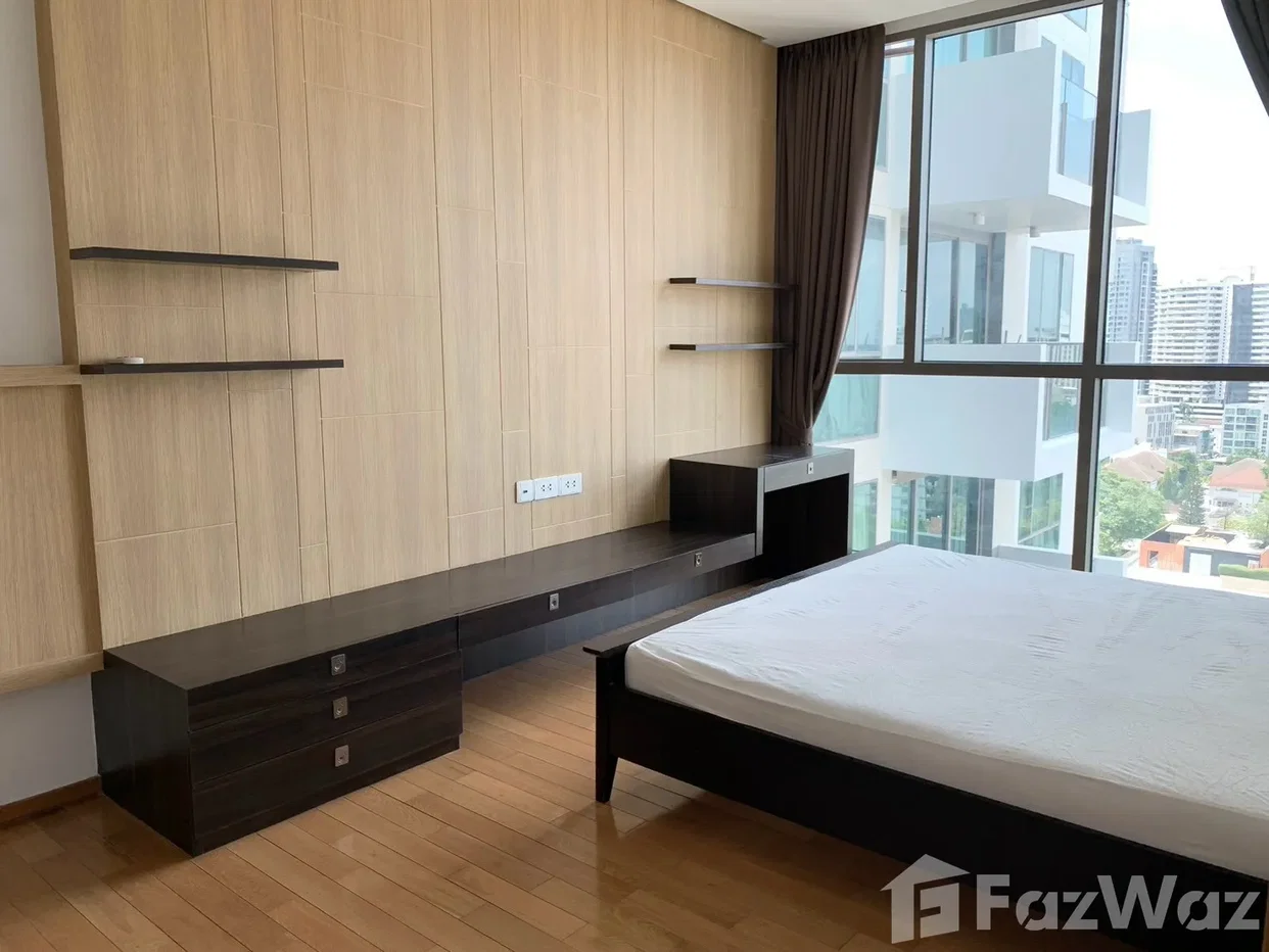 picture Aequa Sukhumvit 49 6822698 - 7/11