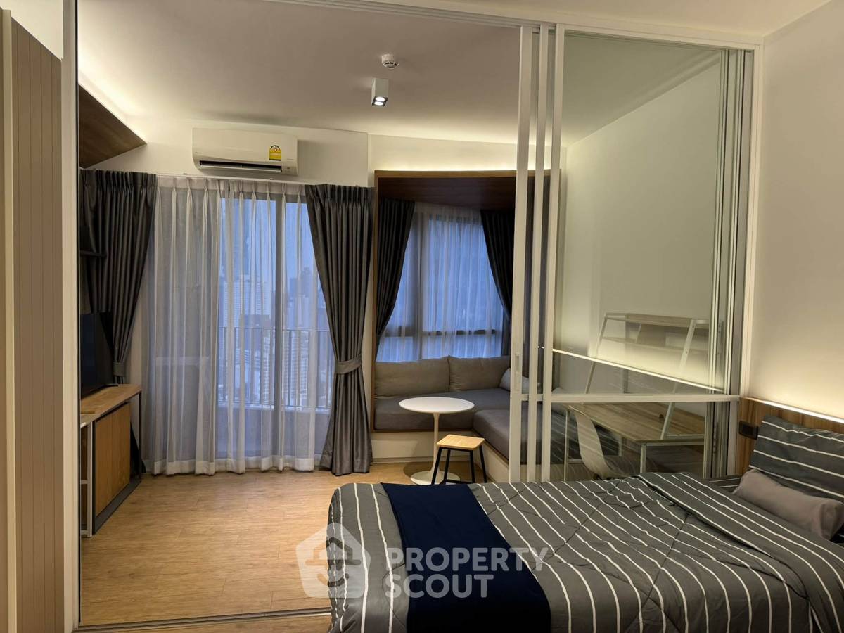 picture 1-BR Condo at Triple Y Residence Samyan near MRT Sam Yan (ID 3354645) - 1/12