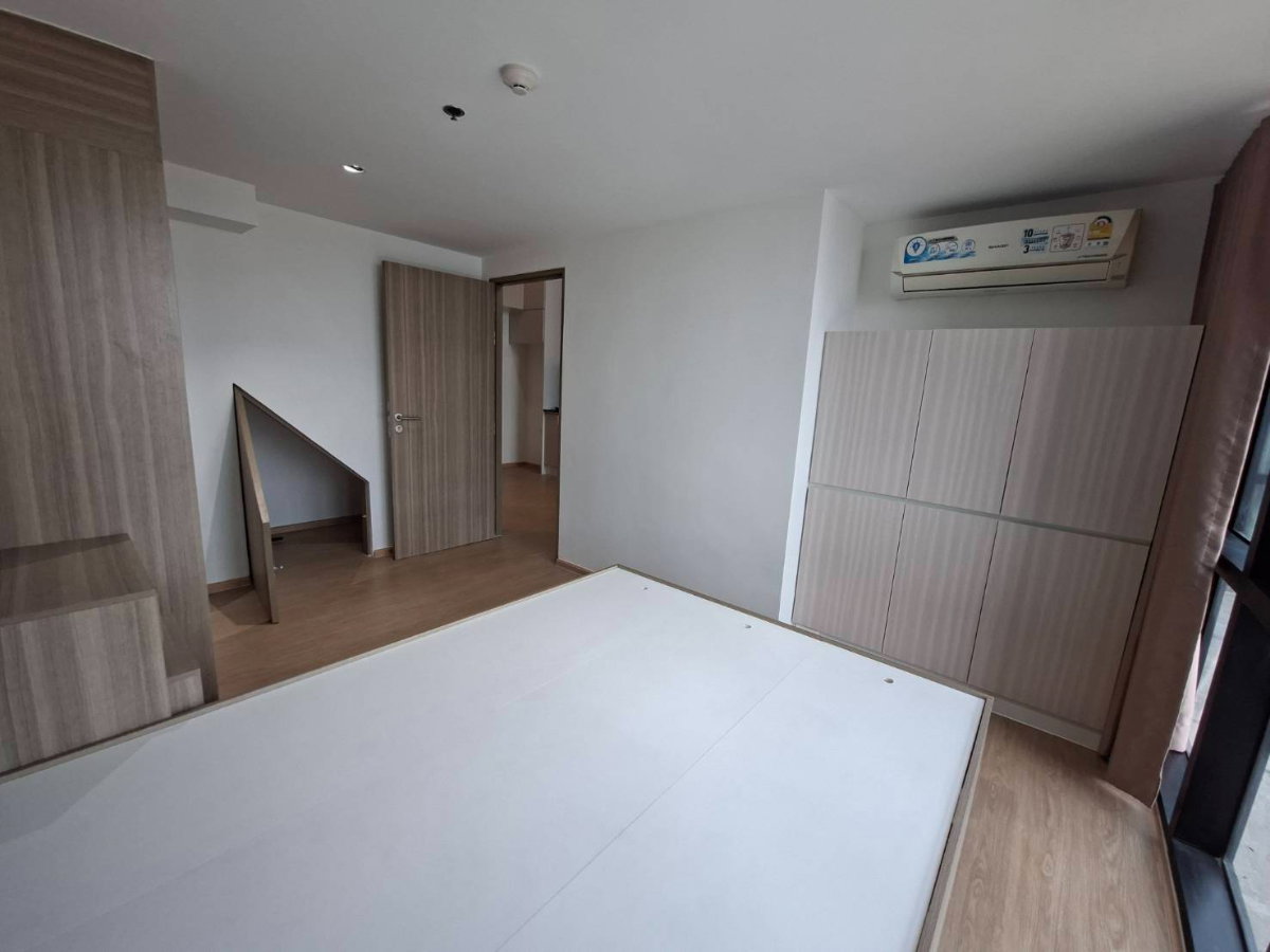รูป ขายต่ำกว่าทุน !!! 51.50 ตร.ม. ราคา 4.35 ล้านบาท ฟรีโอน - BTS ตลาดพลู : คอนโด Altitude Unicorn Sathorn - Thapra: 2 นอน 1 น้ำ 1 โถง 2 ชั้น สูง 4.6 เมตร - รูปที่ 7/16
