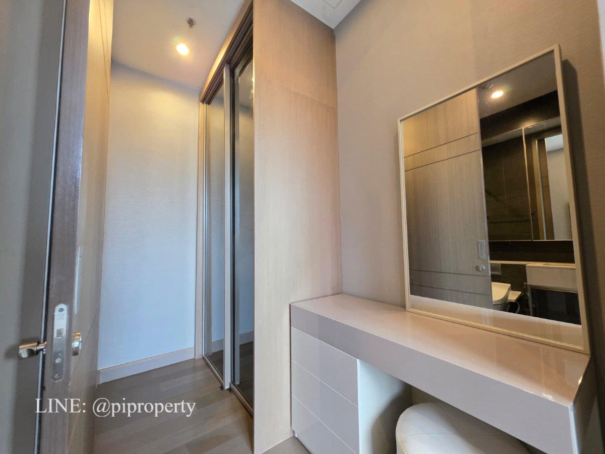 รูป ให้เช่าคอนโดหรู The Esse at Singha Complex (ติด MRT 0 เมตร) ห้องแบบ 1 ห้องนอน ตกแต่งครบพร้อมเข้าอยู่ - รูปที่ 14/34