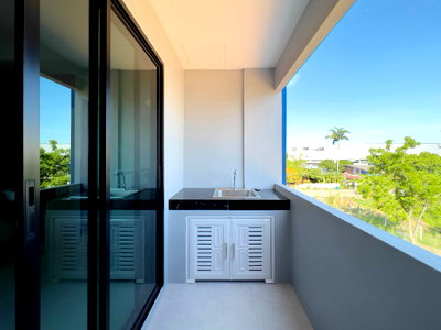 Apartment building for rent Pathumthani : Toyatsu Residence a modern apartment in Rangsit Klong 4, Pathum Thani