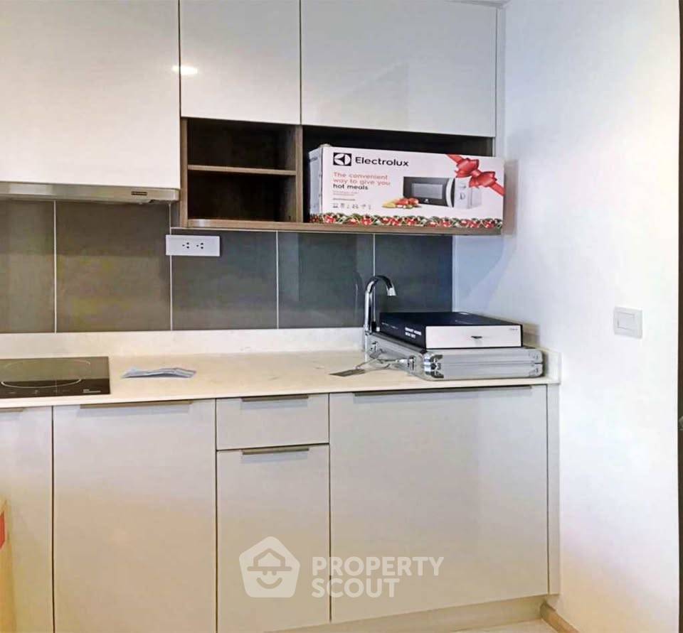 picture 34th-Floor 1-BR At Ideo Mobi Asoke, 200m To MRT Phetchaburi (ID 3344920) - 2/4