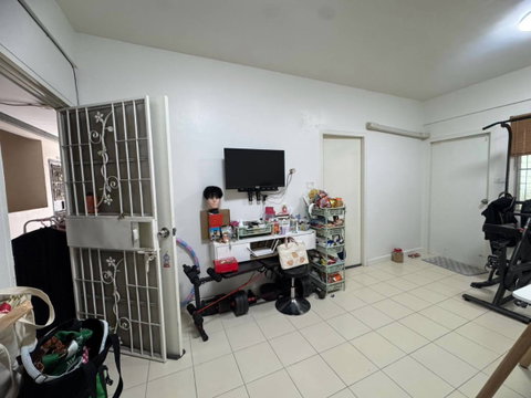 Sale of units at Baan Au-Arthorn Bangna, 6 floors, 3 close to home. Irritable. Good price. Perfect for a student.