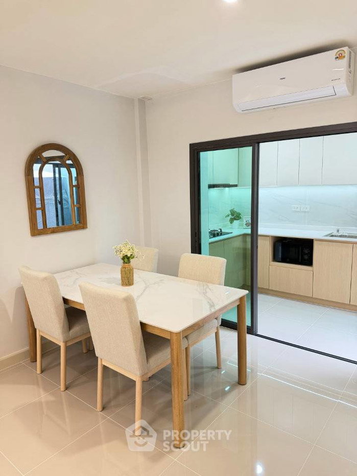รูป ทาวน์เฮ้าส์ 3-ห้องนอน ที่ พลีโน่ สุขุมวิท - บางนา 4 ใน บางแก้ว (ID 3352784) - รูปที่ 9/16