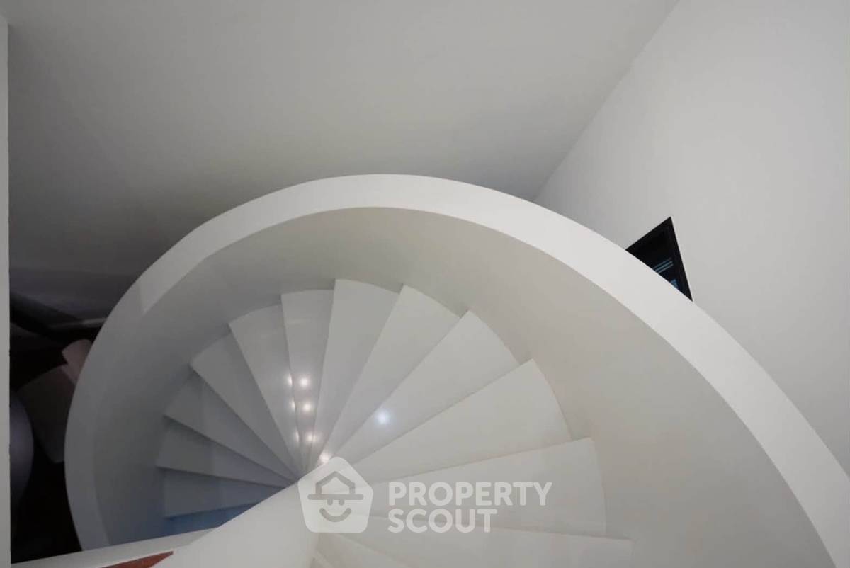 รูป ใกล้ BTS ชิดลม 200 ม. | คอนโด 1 ห้องนอน New House Condominium (ID 3354397) - รูปที่ 2/9