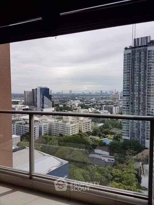 รูป คอนโด 2-ห้องนอน ที่ เดอะ ลอฟท์ เอกมัย ใกล้ BTS เอกมัย (ID 3346608) - รูปที่ 2/11