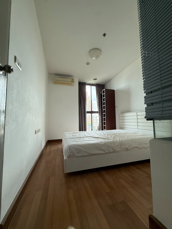รูป ให้เช่า! คอนโด ไอดีโอ ลาดพร้าว 5 (Ideo Ladprao 5) 1 ห้องนอน 1 ห้องน้ำ 33 ตร.ม. 12,500 บาท ติดต่อไลน์: @thebrokerage - รูปที่ 2/7