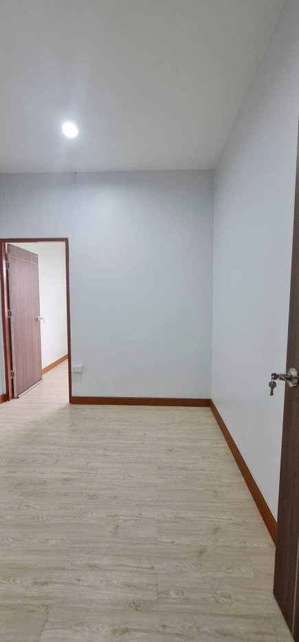 รูป 92867 - ขายบ้านทาวน์เฮ้าส์ 2 ชั้น รีโนเวทใหม่ สไตล์มินิมอล ทำเลรามคำแหง 106 หากคุณกำลังมองหาบ้านที่น่าอยู่ เรียบง่าย สไตล์มินิมอล - รูปที่ 8/12