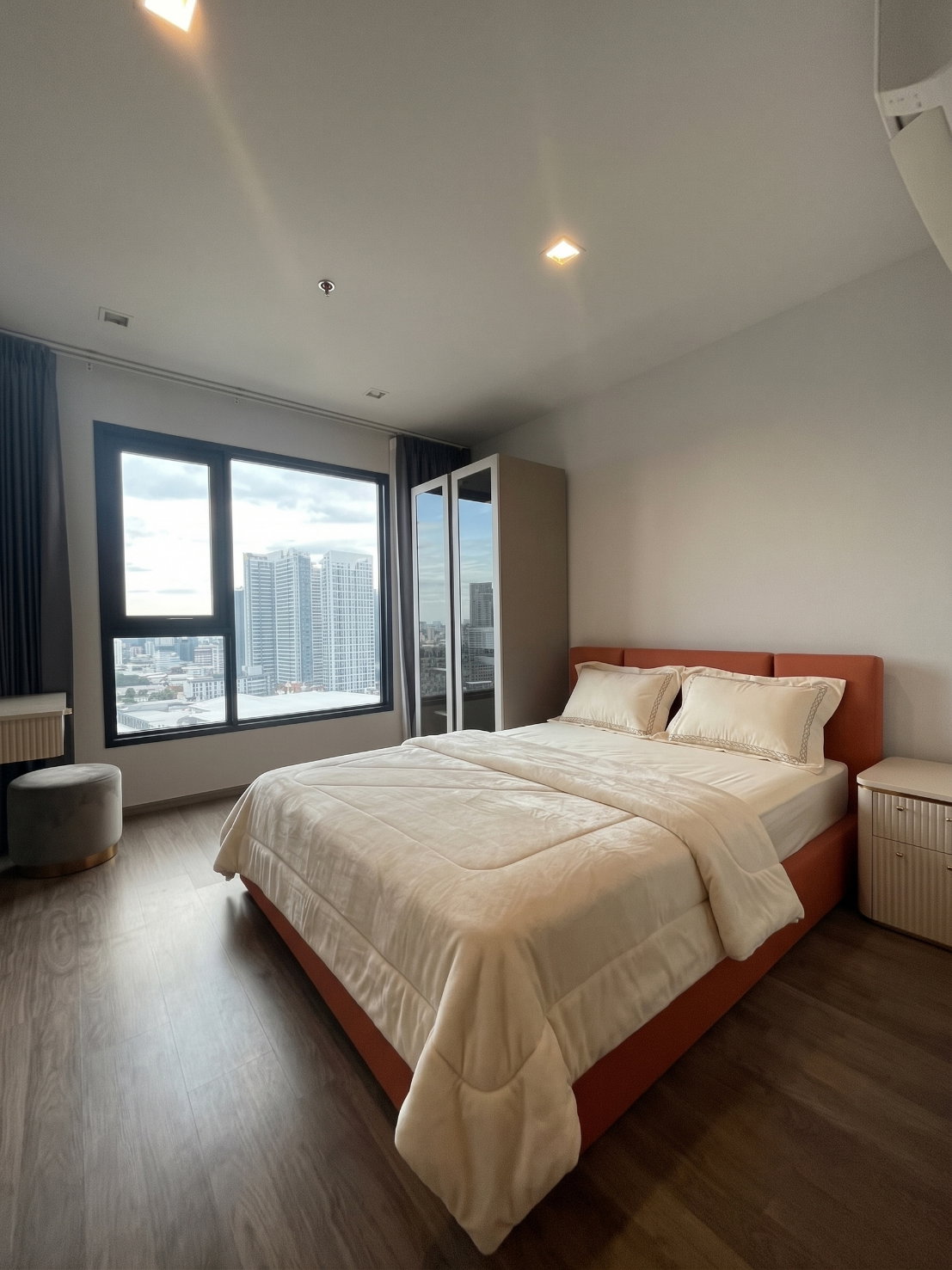 ให้เช่า Life Ladprao Valley | Studio 28 ตร.ม. ชั้น 28 | ใกล้ BTS ห้าแยกลาดพร้าว