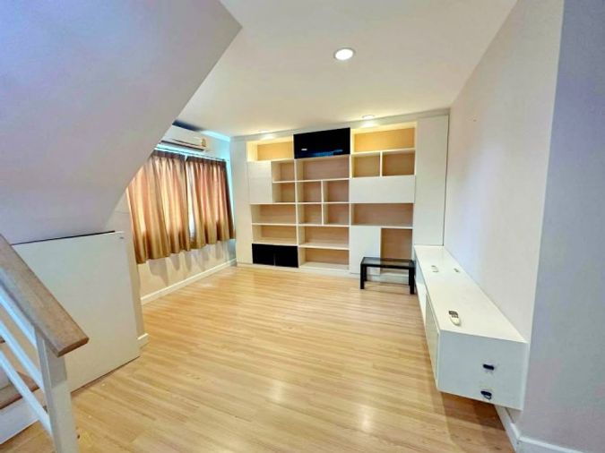 3-bed townhouse for rent, 199 sqm, 24 sq wah, Khan Na Yao