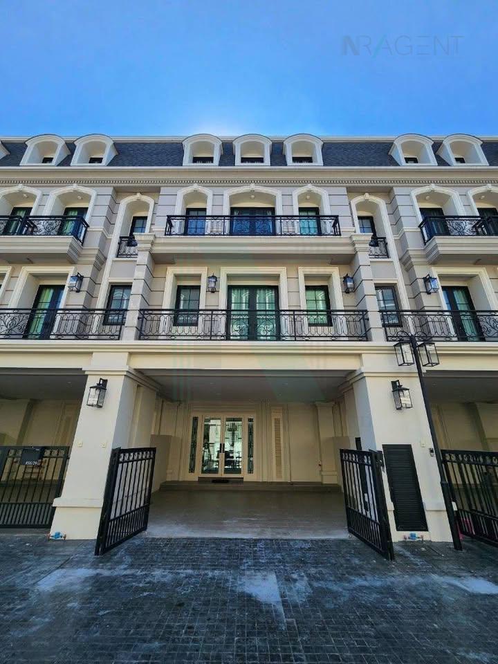 ให้เช่าทาวน์โฮม 3 ห้องนอน 360 ตร.ม. 27.3 ตร.ว. เดอะ เวลตัน พระราม 3