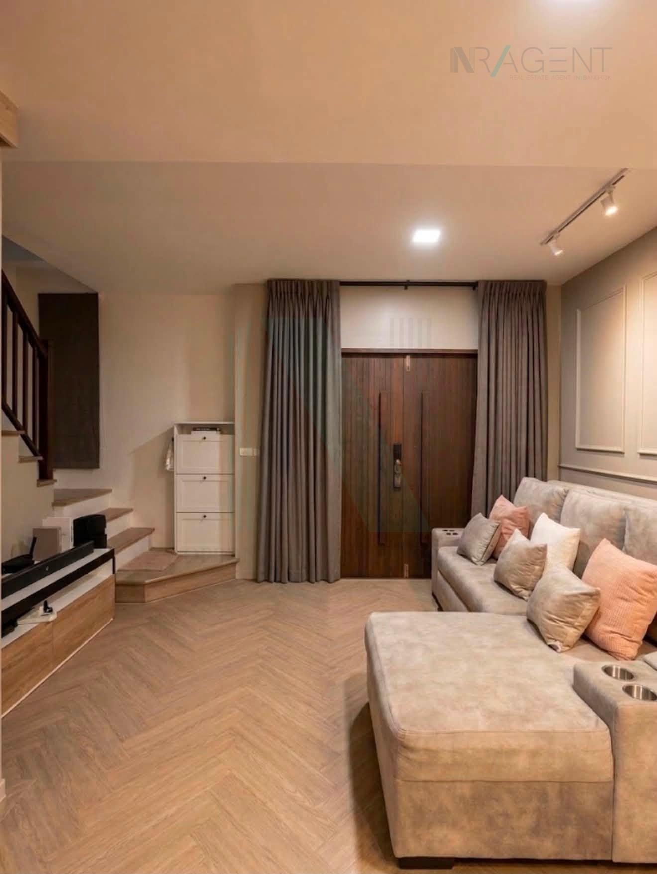 3-bed townhouse for sale, 110 sqm, 19.9 sq wah, Pruksa Ville Phaholyothin - Ramintra