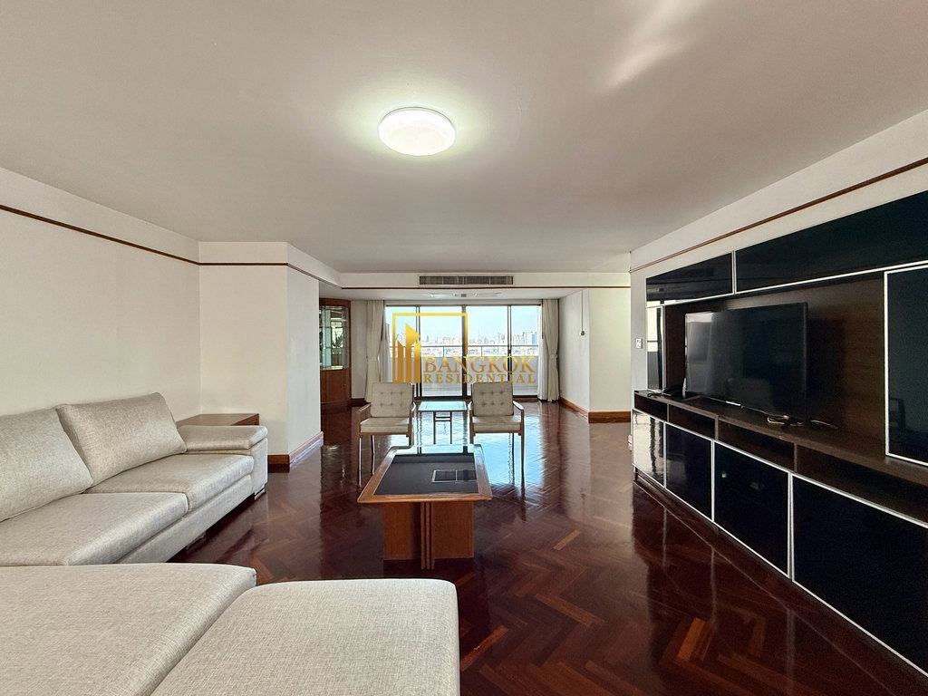 รูป Huge 2 Bedroom Apartment For Rent in Sukhumvit Soi 3 Area - BR0177AP - รูปที่ 3/33