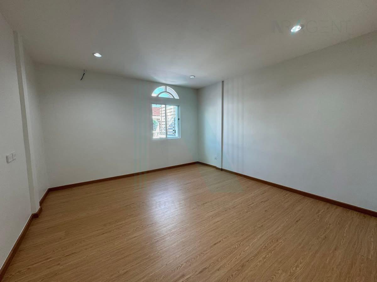 picture 📌 For Sell Town house LOET UBON 4 2-story 2 bedroom 2 bathroom - 6/8