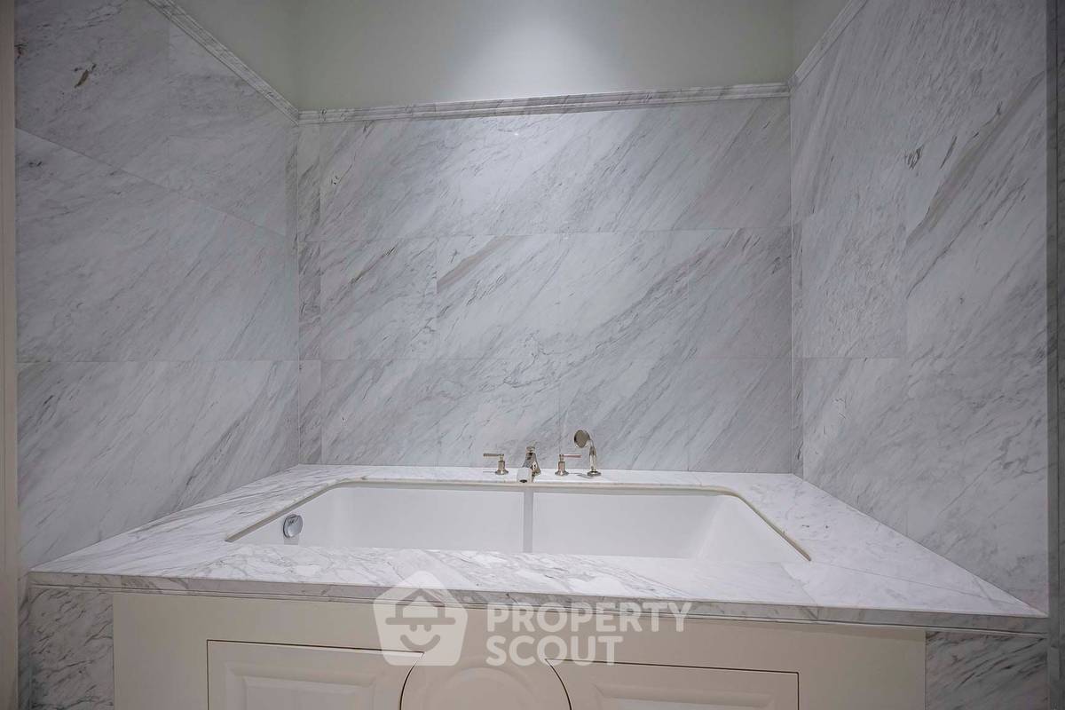 picture 20th-Floor 3-BR At 98 Wireless Near BTS Phloen Chit (ID 3356467) - 10/40