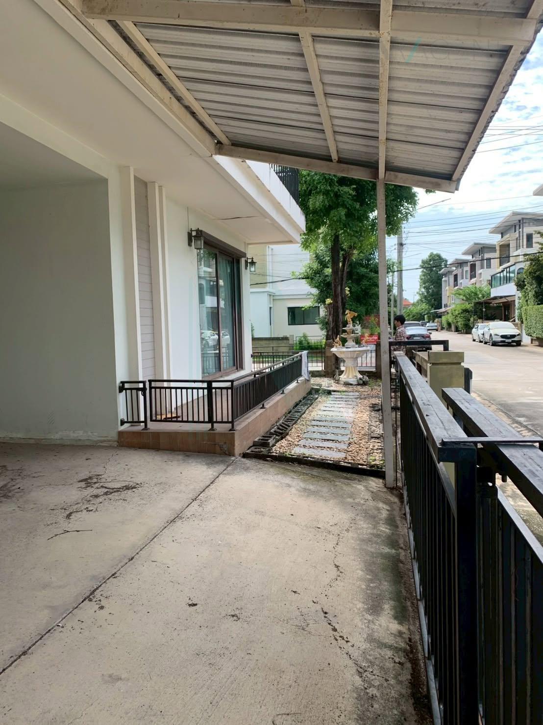 ขายบ้านเดี่ยว 6 ห้องนอน 297 ตร.ม. 59.3 ตร.ว. โกลเด้น เพรสทีจ วัชรพล-สุขาภิบาล 5