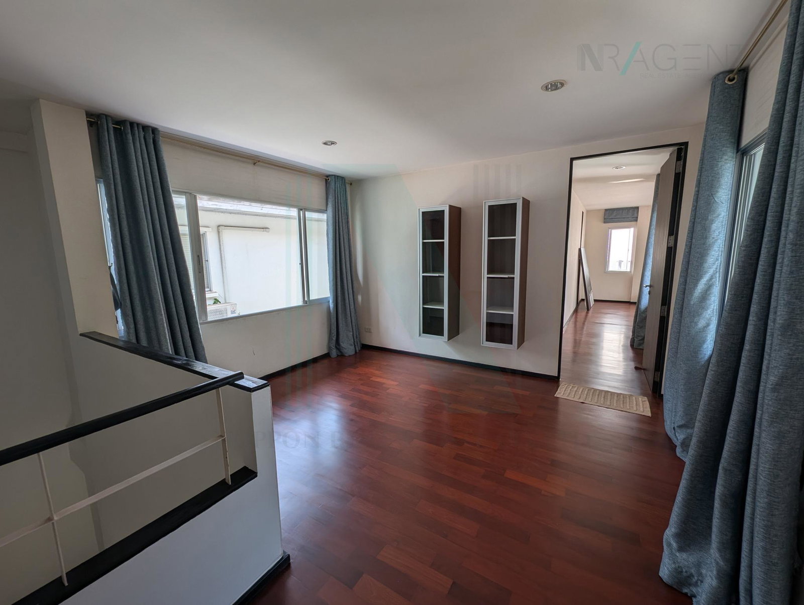3-bed house for sale, 320 sqm, 114 sq wah, NOBLE TARA PATTANAKARN