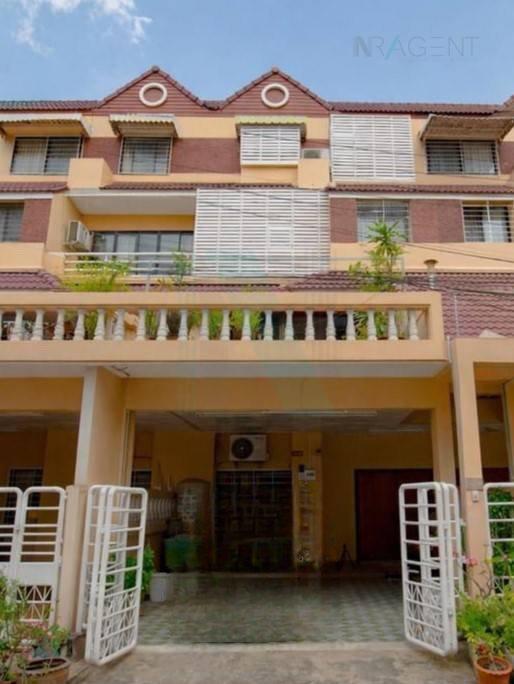 ให้เช่าทาวน์โฮม 5 ห้องนอน 300 ตร.ม. 31.5 ตร.ว. วราธรวิลล์ พัฒนาการ 44