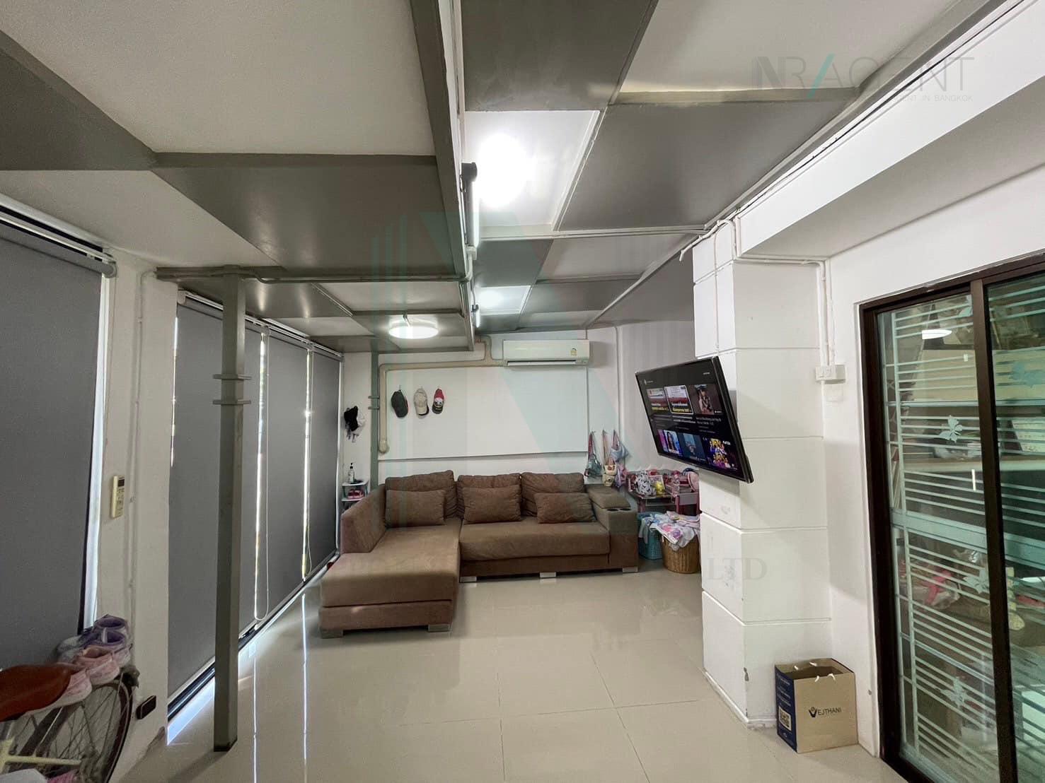 3-bed townhouse for sale, 128 sqm, 32 sq wah, Pruksaville 57 Pattanakarn