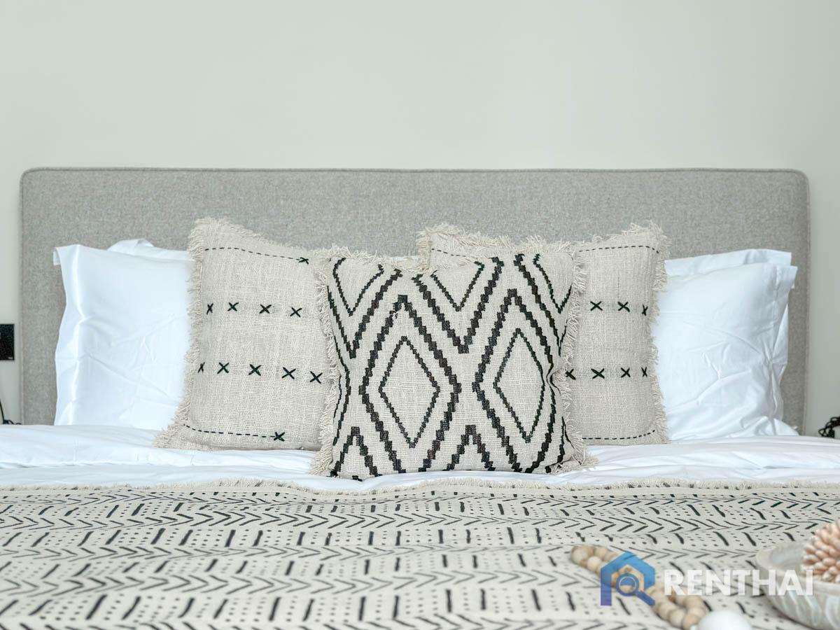 picture Modern Tropical 2-Storey Home in Bangjo, Phuket. - 19/25