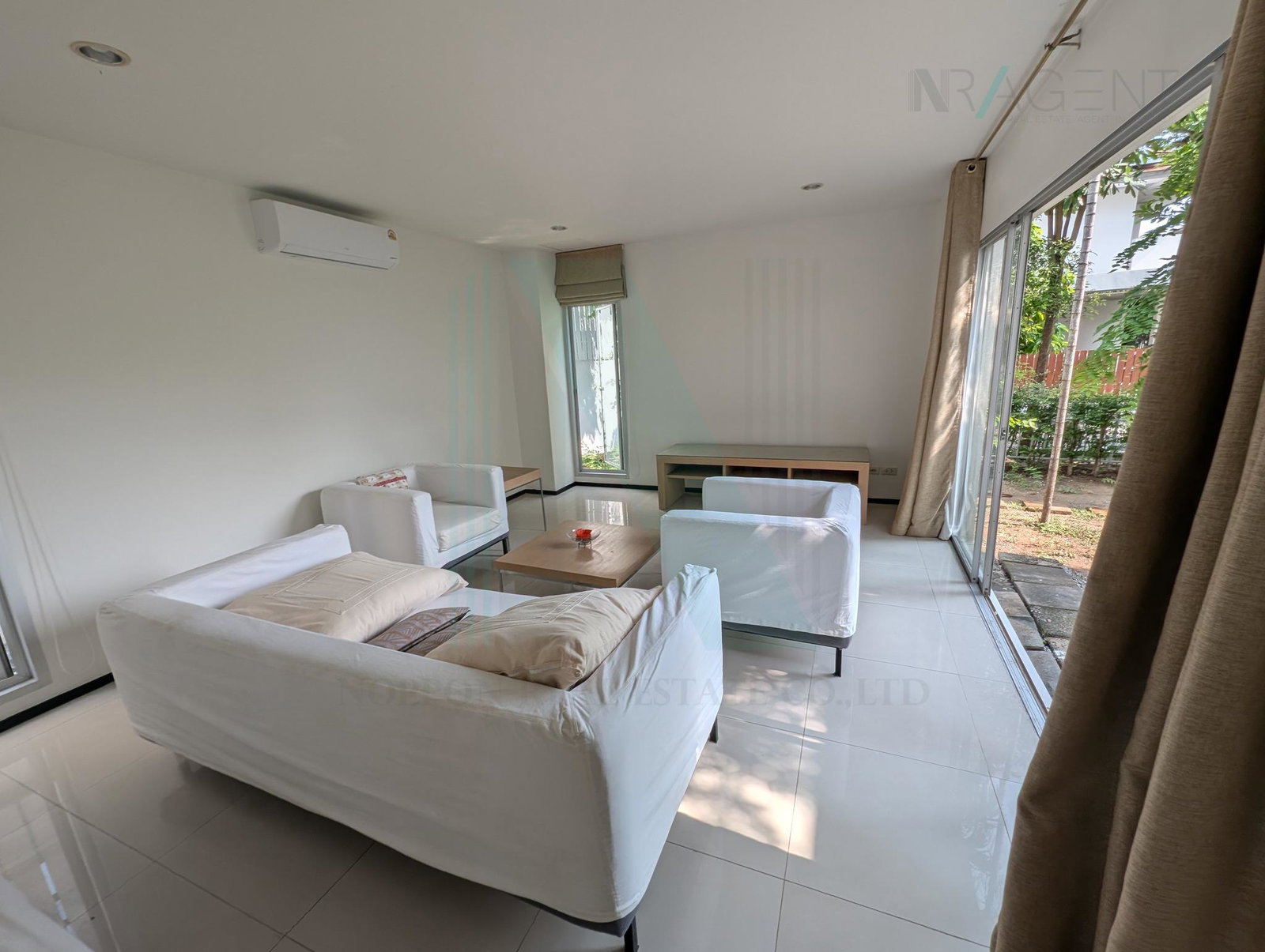 3-bed house for sale, 320 sqm, 114 sq wah, NOBLE TARA PATTANAKARN