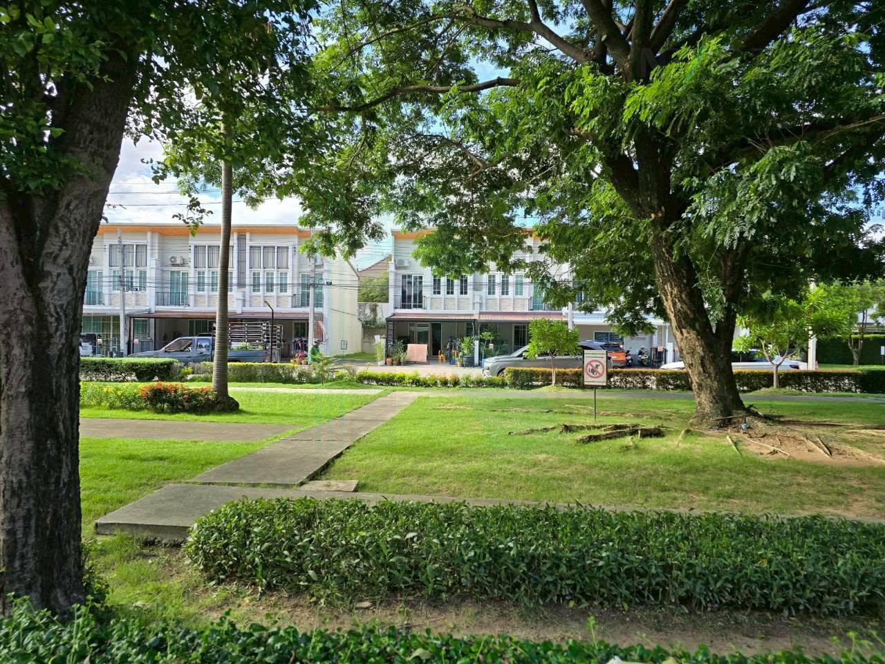 4-bed townhouse for sale, 110 sqm, 22 sq wah, Golden Town 2 Bangna - Suanluang