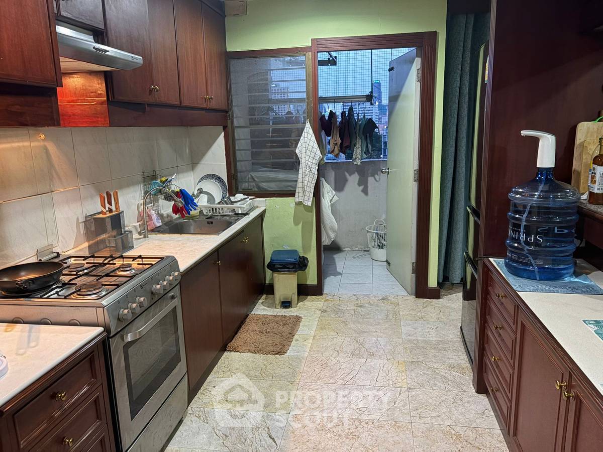 รูป ขายคอนโด 2 ห้องนอน D.S. Tower 2 Sukhumvit 39 ใกล้ MRT สุขุมวิท (ID 3356461) - รูปที่ 10/23