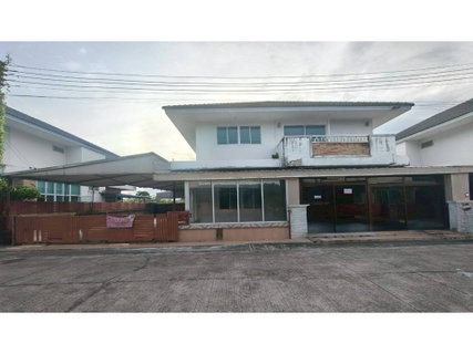 ที่ดินพร้อมสิ่งปลูกสร้าง 72 ตร.วา โชติกาโมเดิร์นนิตี้ พานทอง ชลบุรี 3.1M