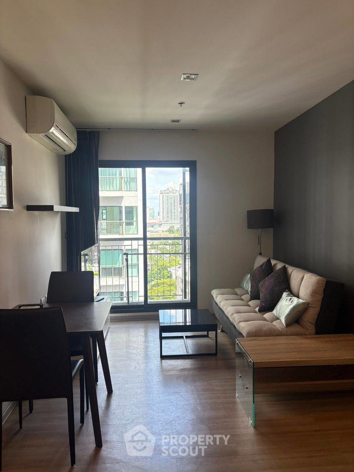 รูป คอนโด 2 ห้องนอน Rhythm Sukhumvit 36-38 ใกล้ BTS ทองหล่อ (ID 3356452) - รูปที่ 1/16